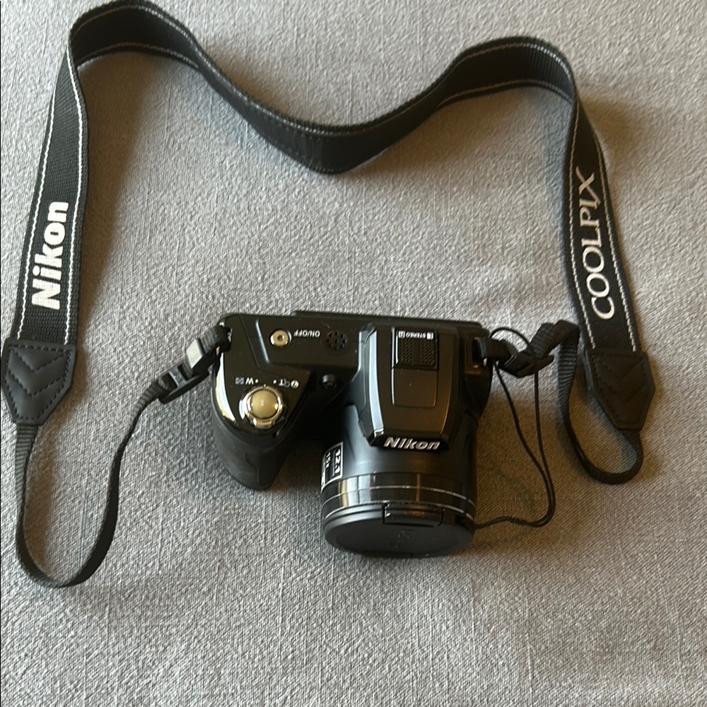 Nikon Coolpix L110 Camera